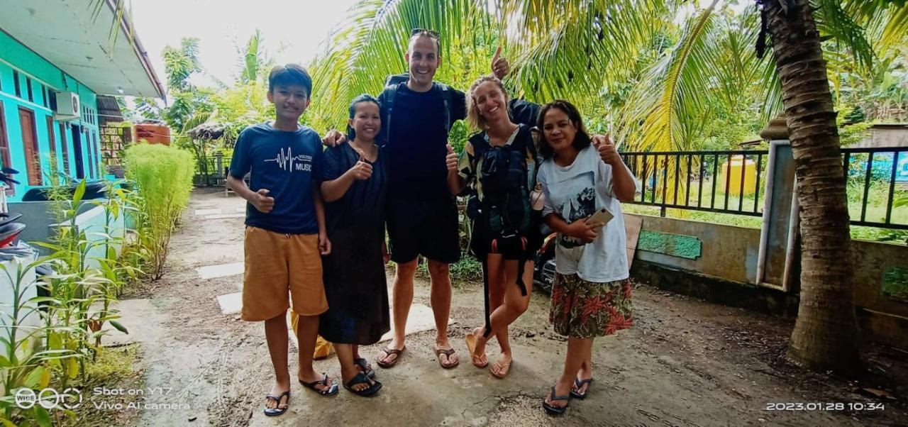 Raja Ampat Sandy Guest House Saonek Exterior photo