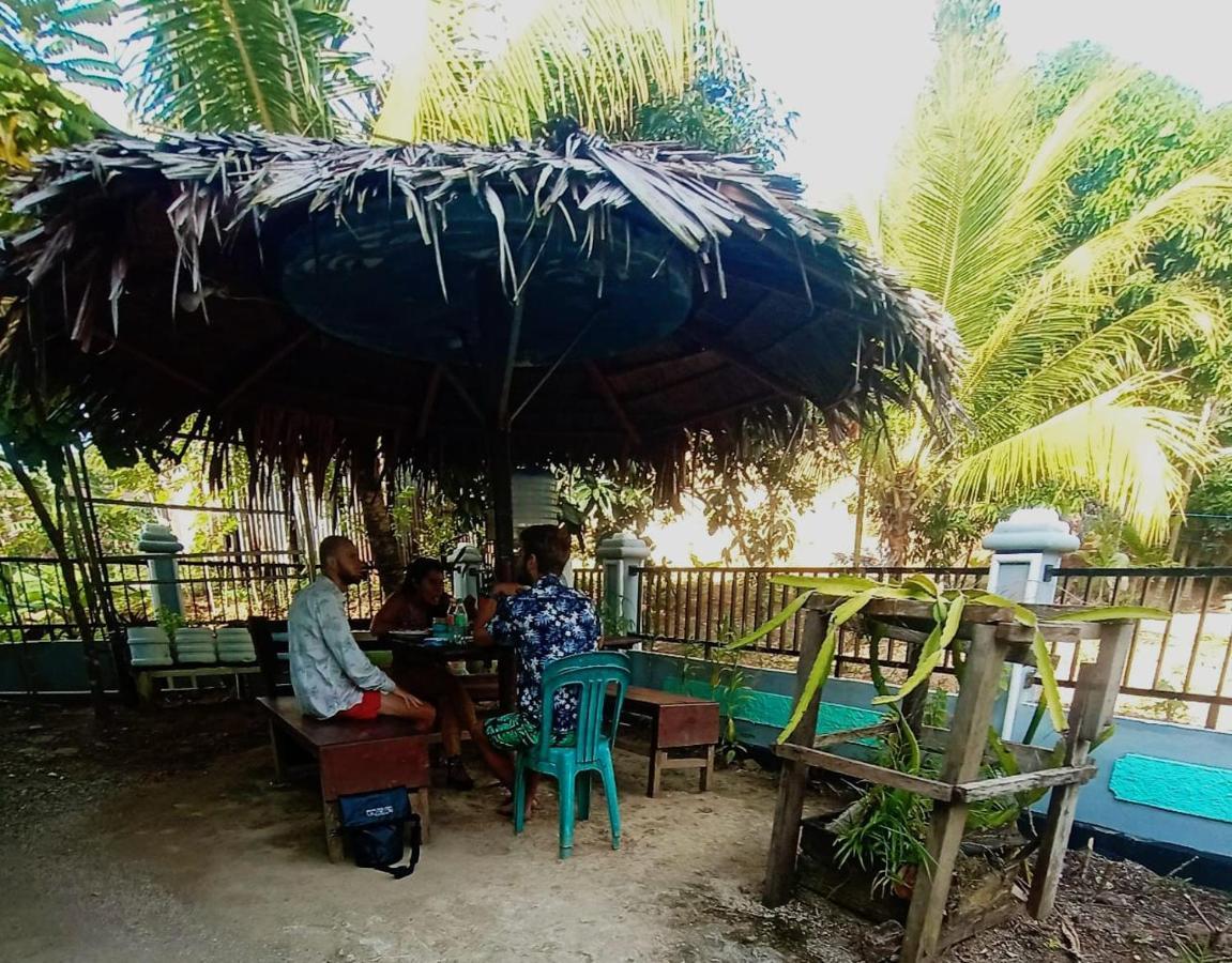 Raja Ampat Sandy Guest House Saonek Exterior photo